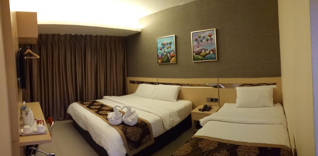 Golden Leaves Hotel Malacca ภายนอก รูปภาพ